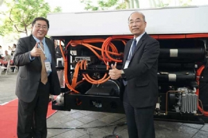電動(dòng)大巴供應(yīng)鏈生根臺灣 東元攜手華德國車國造